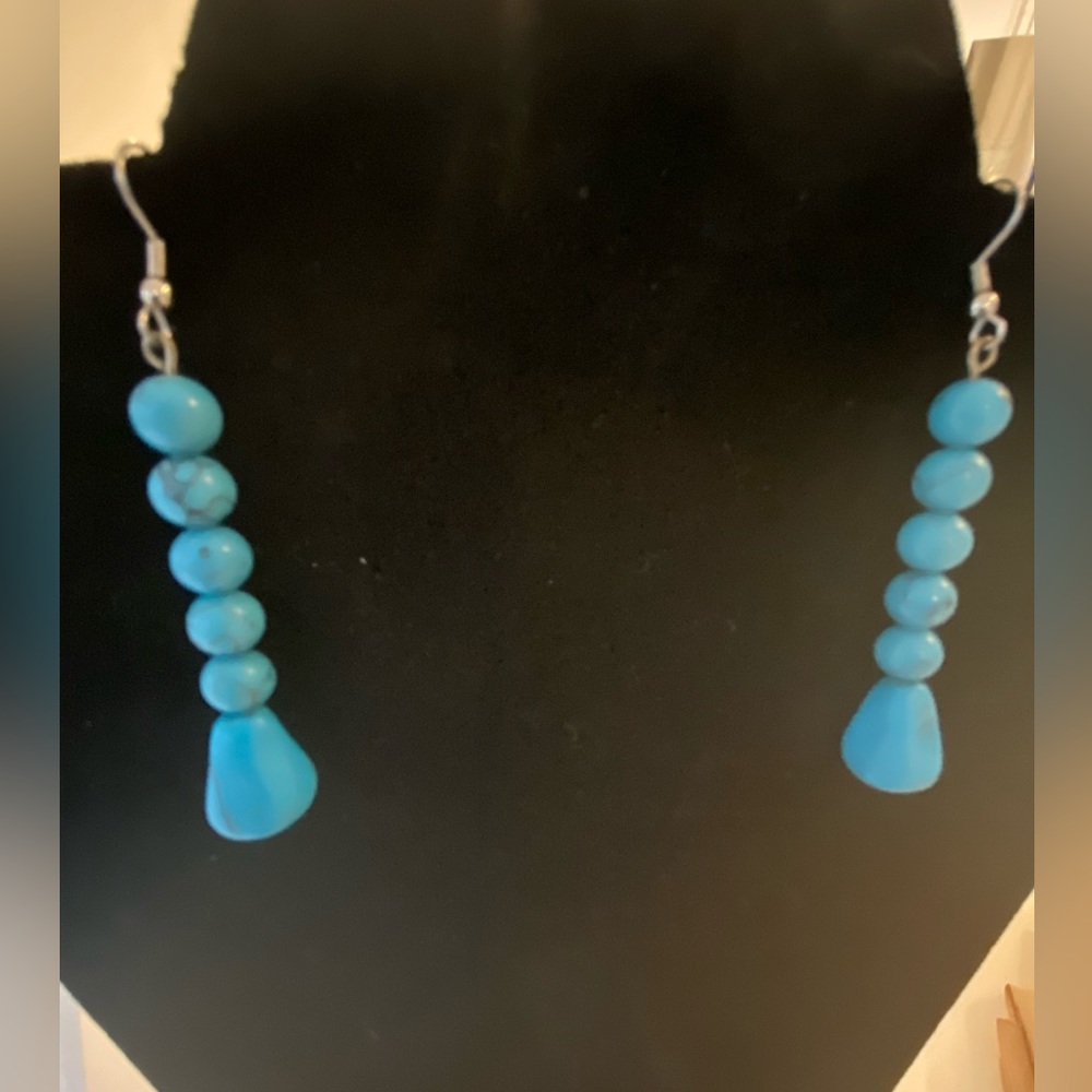 Turquoise earring - Picture 3 of 4